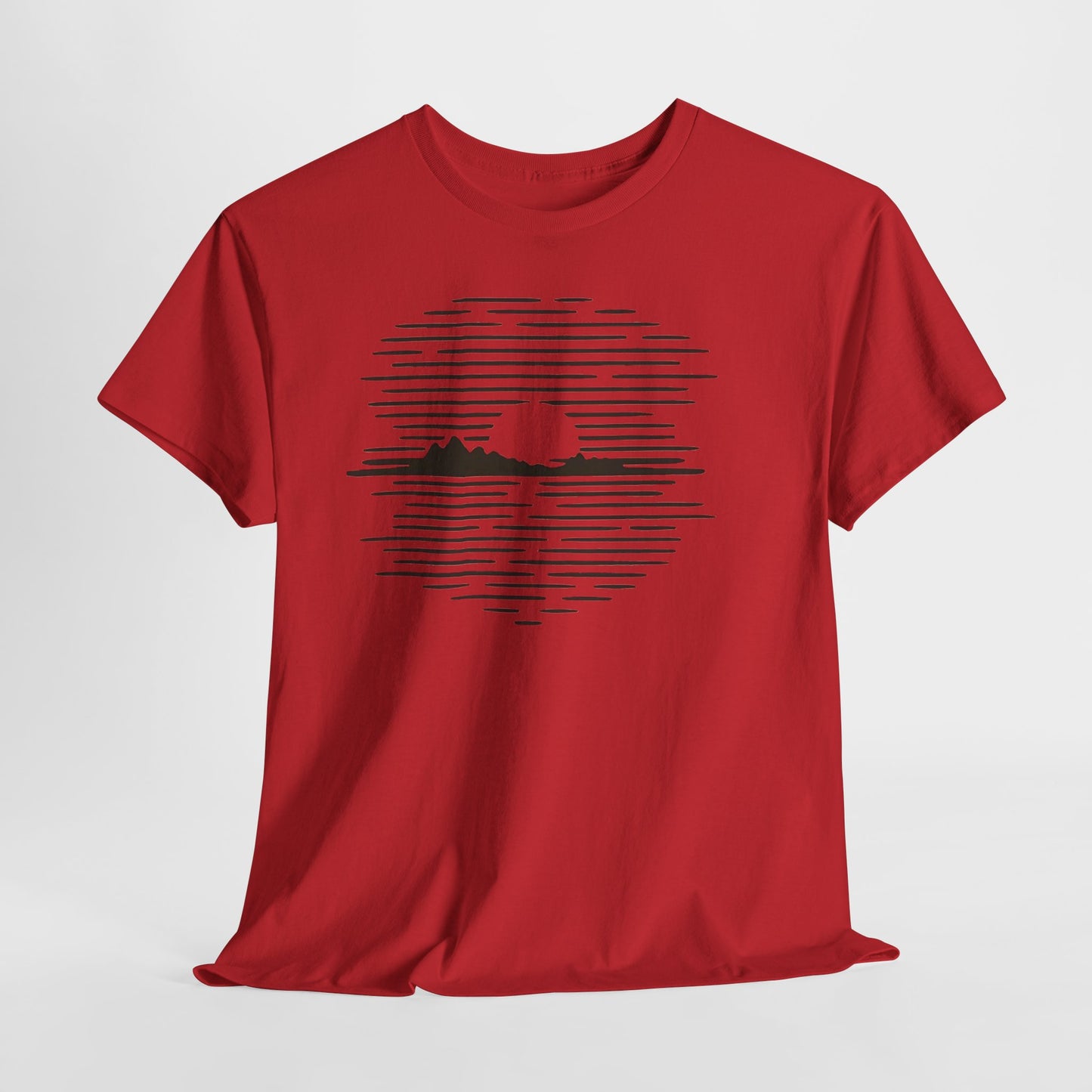 Berg Sonnenuntergang T-Shirt (Brustprint) – Natur-inspiriertes Unisex Shirt für Outdoor- und Landschaftsliebhaber
