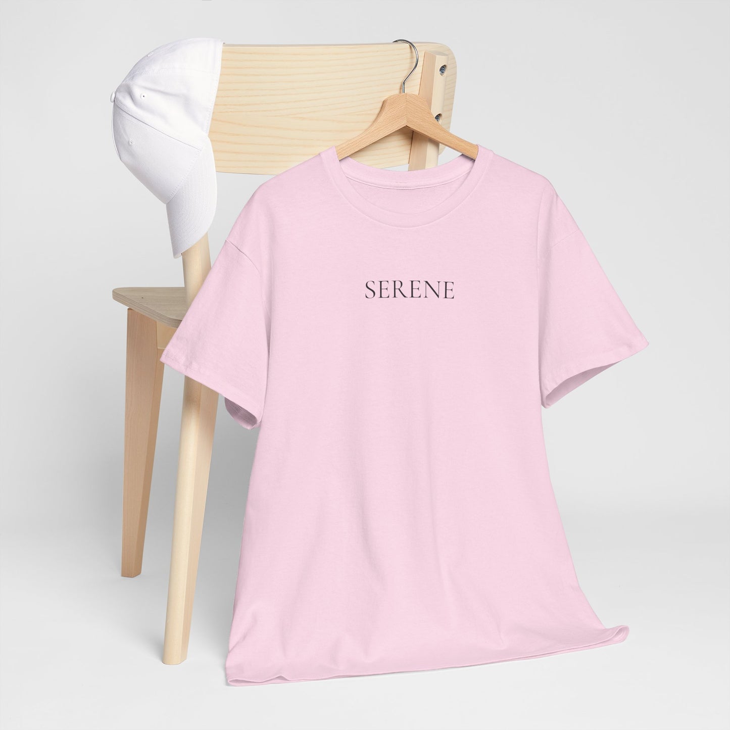 SERENE T-Shirt (Brustprint) – Unisex Heavy Cotton Tee | Nachhaltige Streetwear aus 100% Baumwolle
