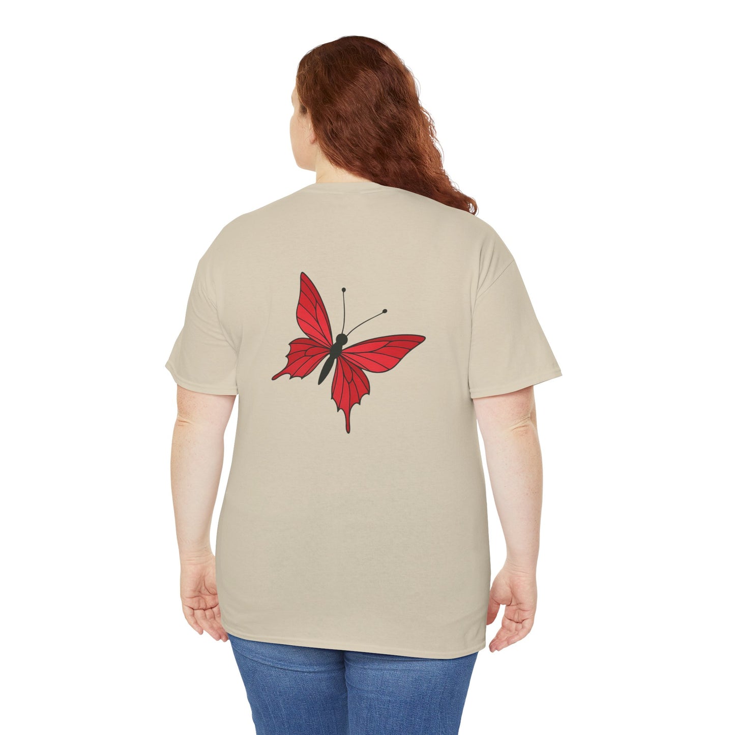Roter Schmetterling T-Shirt Unisex – Ausdrucksstarkes Butterfly Design | Natur-inspiriertes Baumwollshirt für Damen & Herren