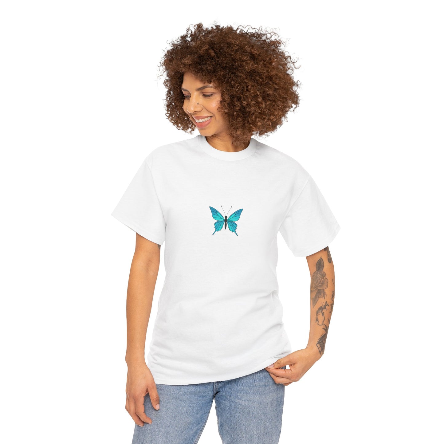 Blauer Schmetterling T-Shirt Unisex (Brustprint) – Farbintensives Butterfly Design | Natur-inspiriertes Shirt aus Baumwolle