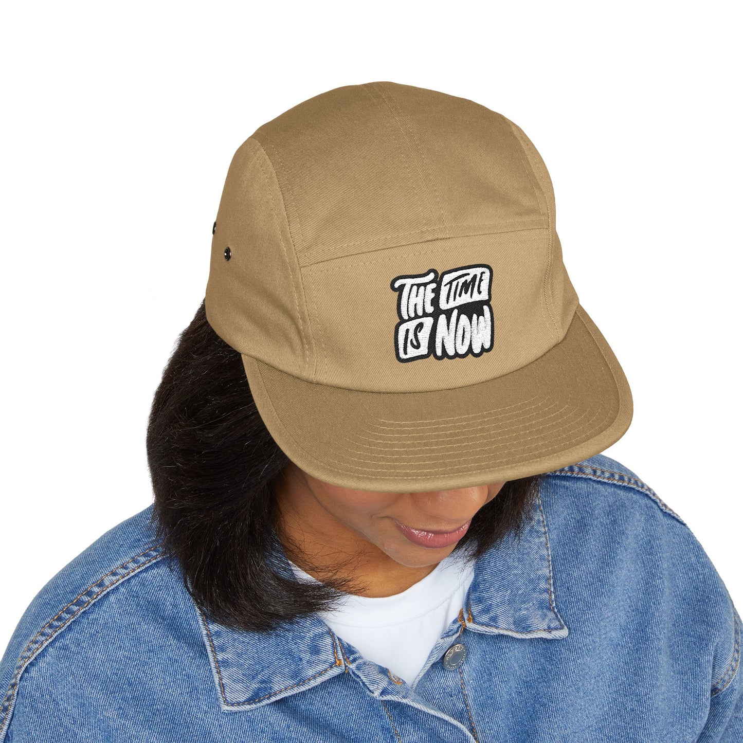 The Time is Now – 5-Panel Cap mit Stickerei