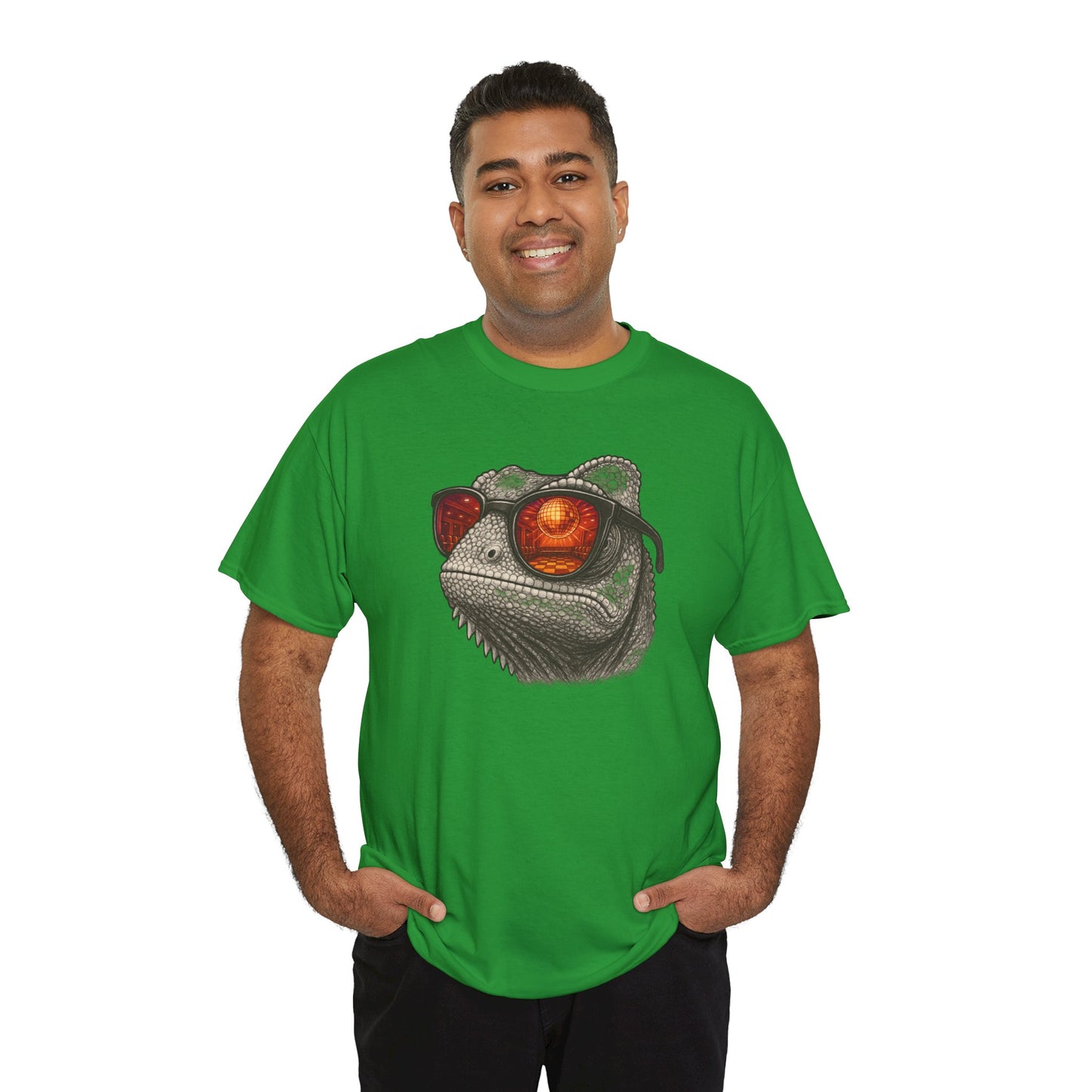 Chamäleon Disco T-Shirt (Brustprint) – Lustiges Tiermotiv mit Sonnenbrille | Retro Club Design für Tierfreunde & Festivalfans