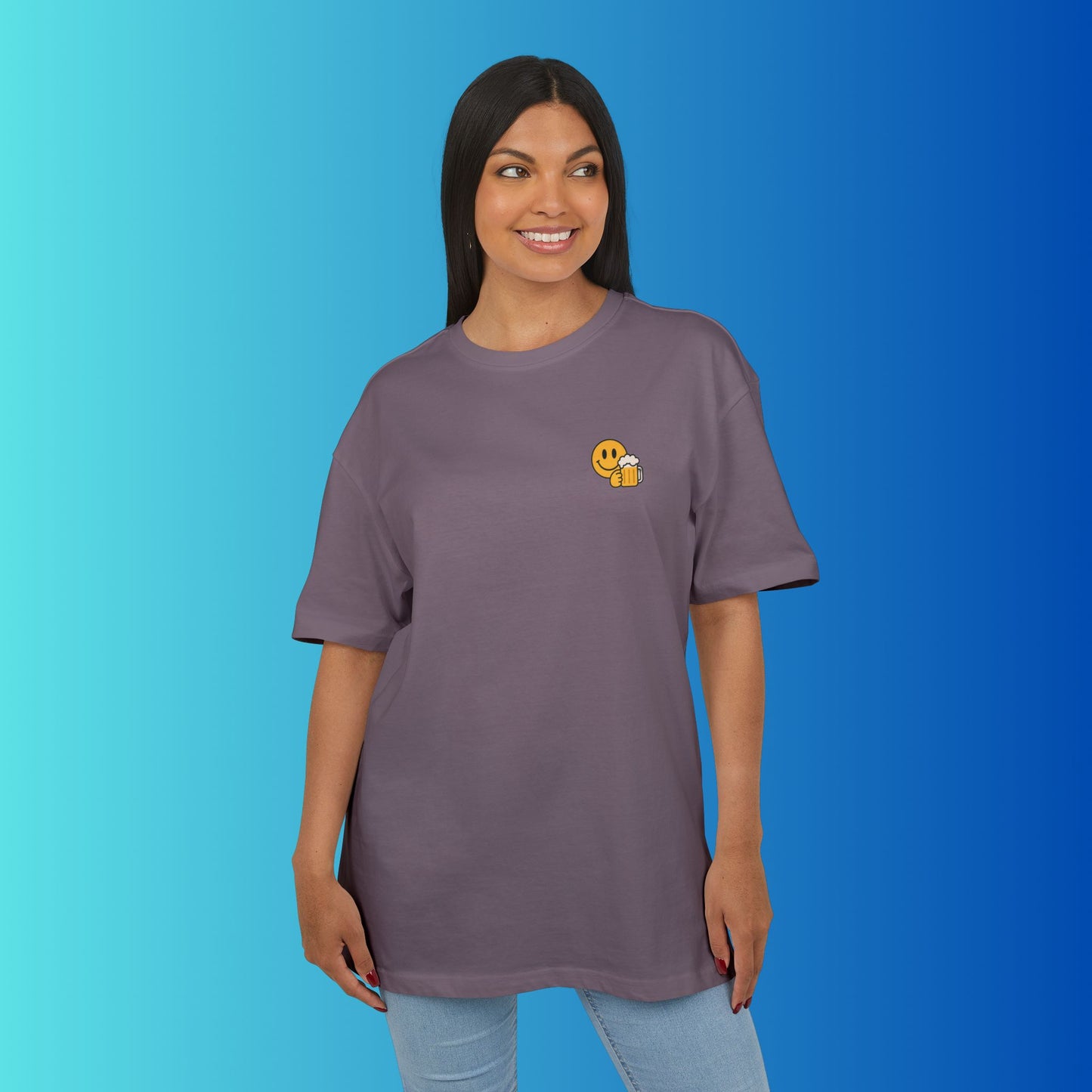 Smiley mit Bier (Brustprint) – Lustiges Party T-Shirt für Bierliebhaber | Unisex Funshirt
