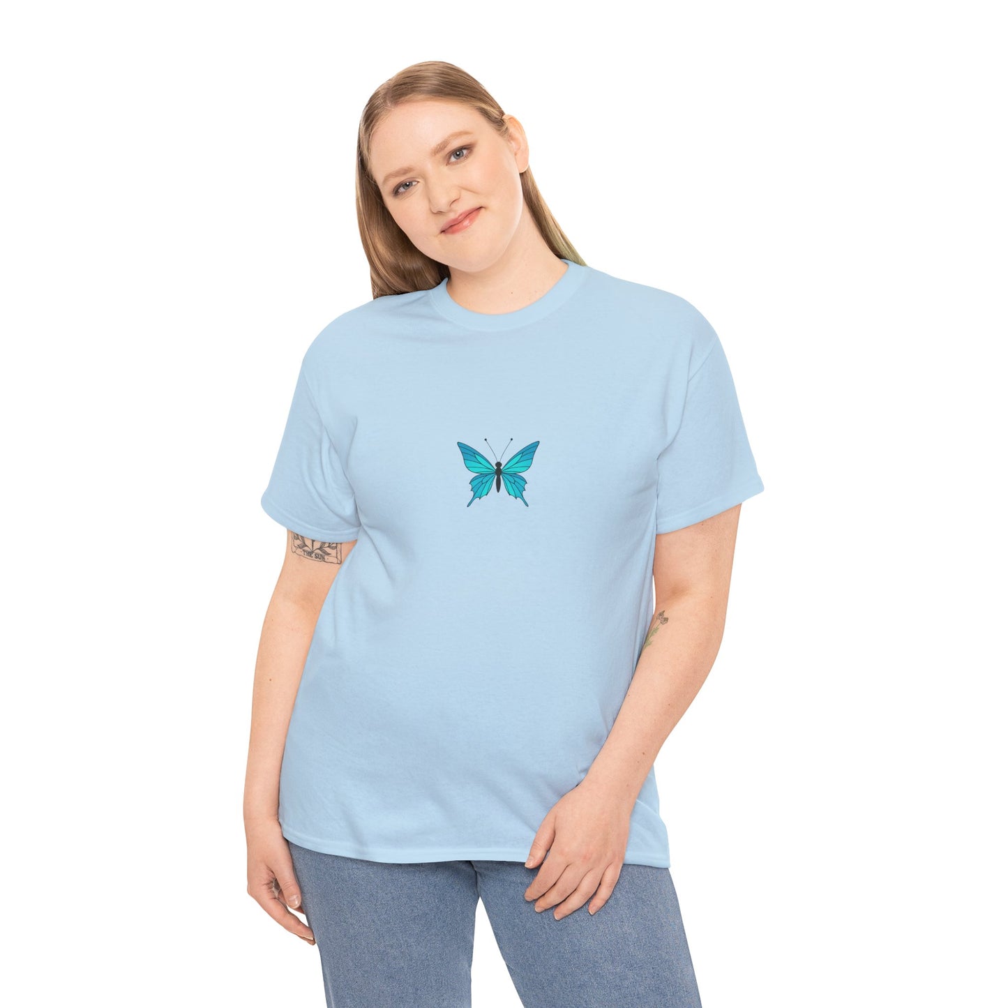 Blauer Schmetterling T-Shirt Unisex (Brustprint) – Farbintensives Butterfly Design | Natur-inspiriertes Shirt aus Baumwolle