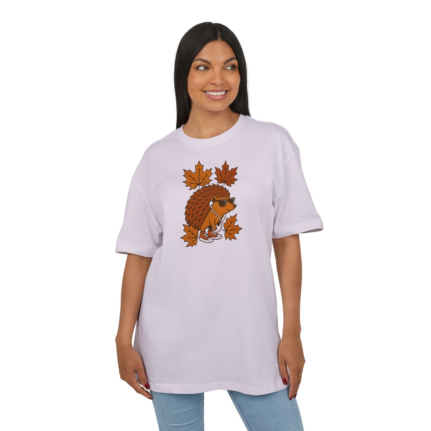 Herbst Igel T-Shirt (Brustprint) – Lustiges Cartoon Design mit Sonnenbrille, Kopfhörern & Ahornblättern