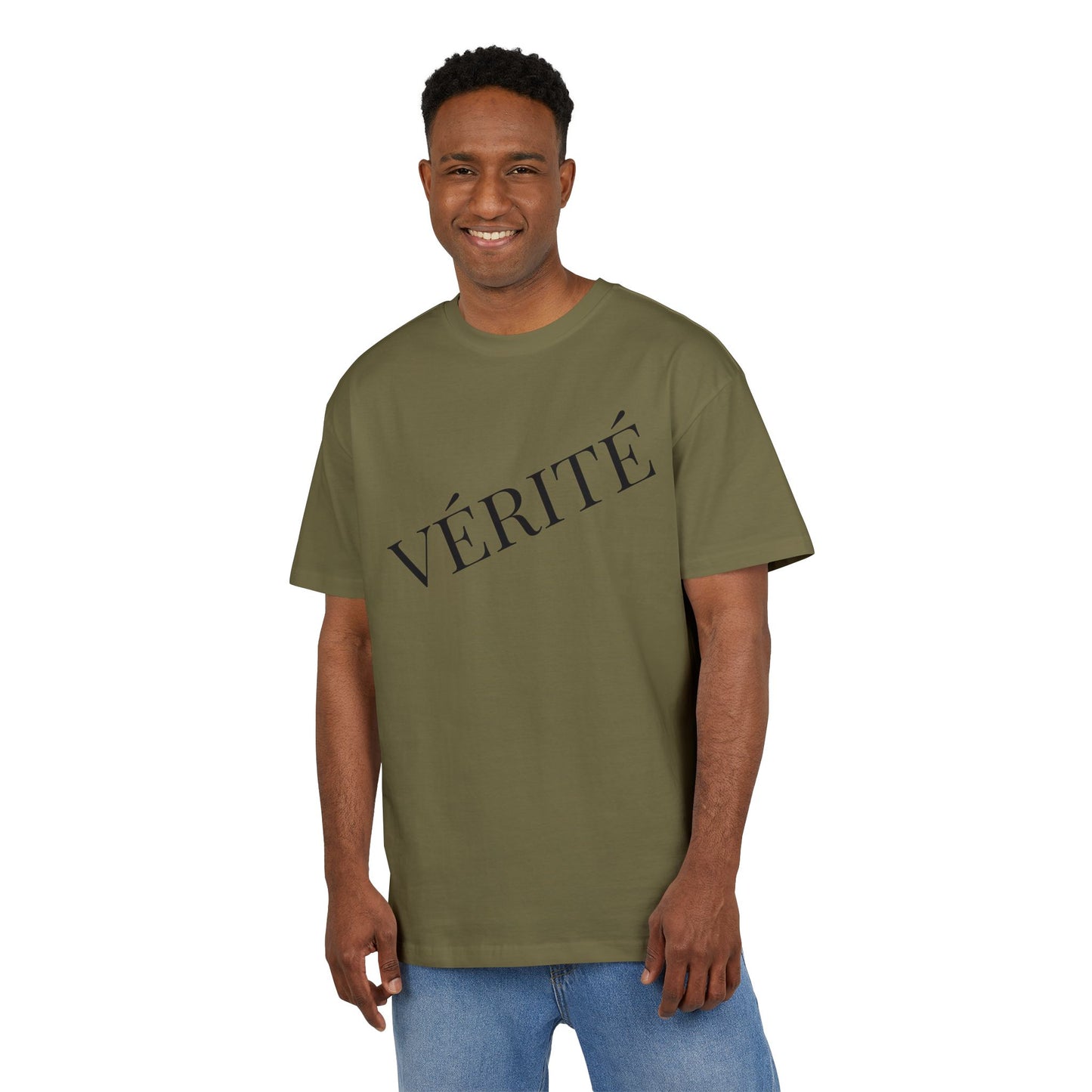 Stylisches T-Shirt mit Aufschrift ‘Vérité’ (Brustprint) – Minimalistisches Design für Modebewusste