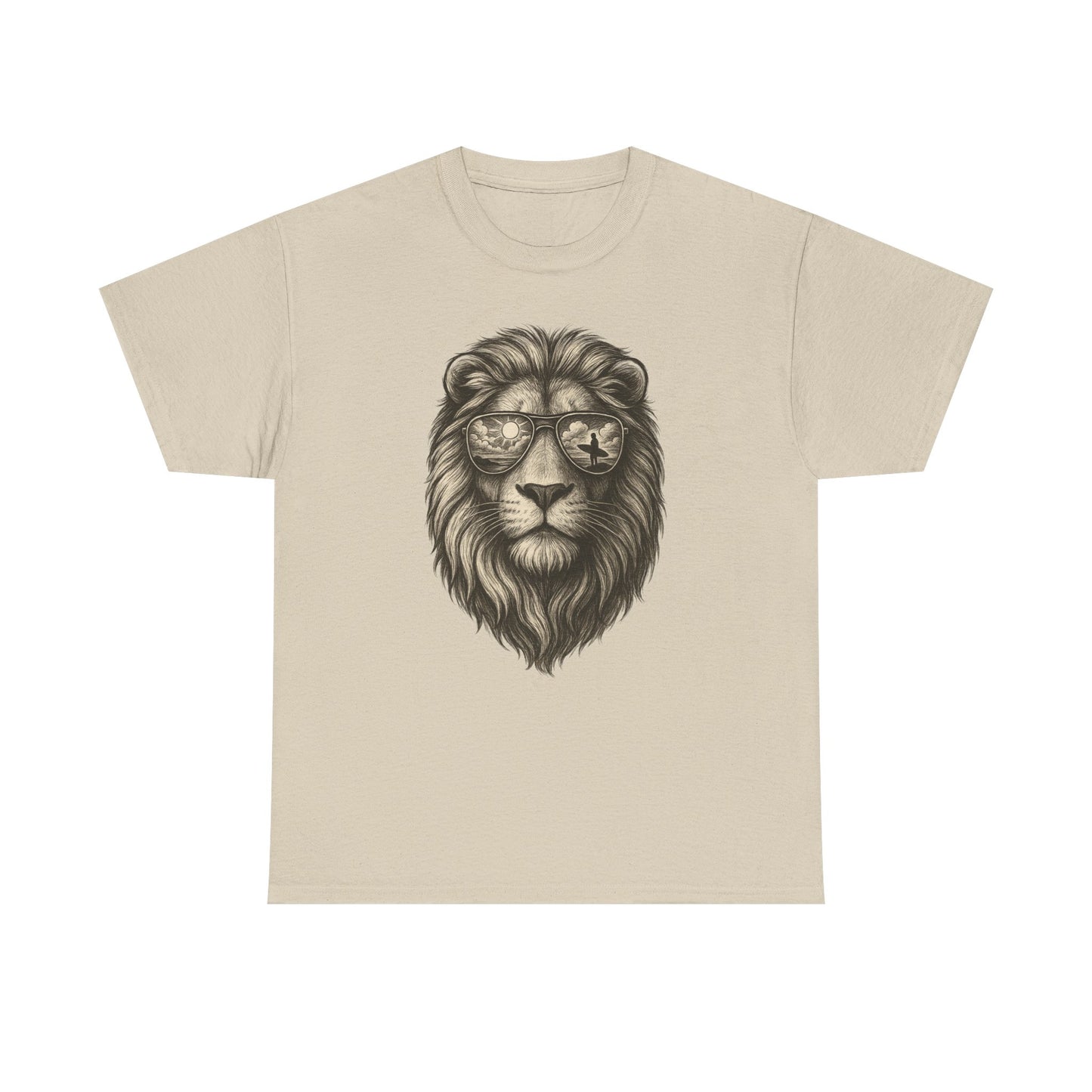 Surfer-Löwe T-Shirt (Brustprint) – Retro Sonnenbrillen Motiv | Cooles Sommer Design für Strandfans & Abenteurer
