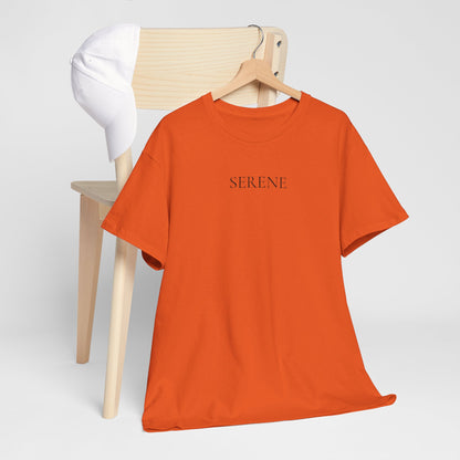 SERENE T-Shirt (Brustprint) – Unisex Heavy Cotton Tee | Nachhaltige Streetwear aus 100% Baumwolle