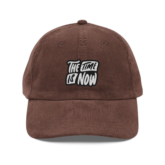 The Time is Now Cord Cap – Retro Cord Basecap mit Stickerei - Good Vibes, Gift for Friends, Relaxed Fashion