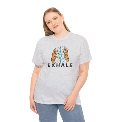 EXHALE T-Shirt (Brustprint) – Unisex Heavy Cotton Tee | Nachhaltige Streetwear mit Statement-Design