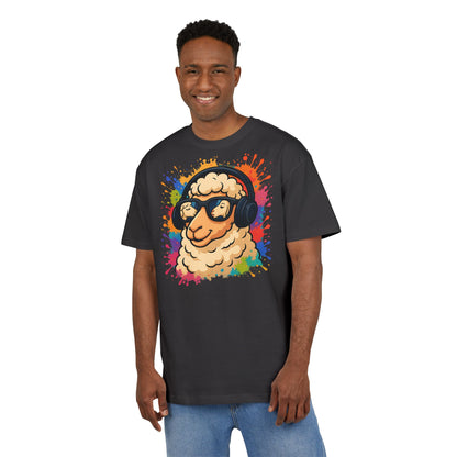 Cooles Schaf T-Shirt (Brustprint) – Lustiges Streetwear Shirt mit Kopfhörer-Schaf & Farbspritzer-Design | Unisex