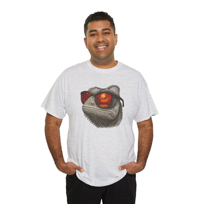 Chamäleon Disco T-Shirt (Brustprint) – Lustiges Tiermotiv mit Sonnenbrille | Retro Club Design für Tierfreunde & Festivalfans