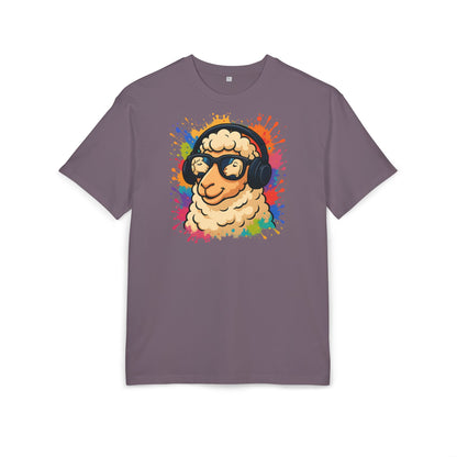 Cooles Schaf T-Shirt (Brustprint) – Lustiges Streetwear Shirt mit Kopfhörer-Schaf & Farbspritzer-Design | Unisex