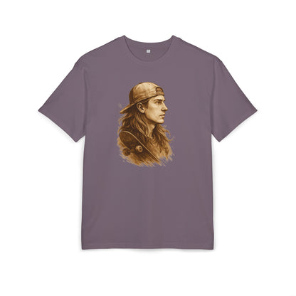 Skater Style T-Shirt (Brustprint) – Retro Kunst-Design mit Langhaar-Skater und Cap – Vintage Skateboard Look