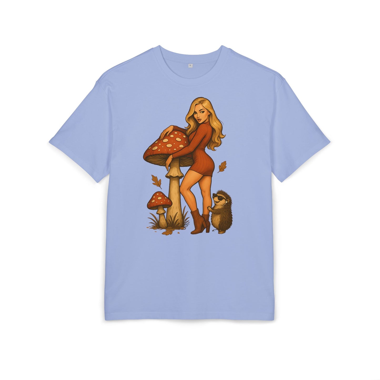 Vintage Pilz Fee & Igel Cartoon (Brustprint) – Retro Waldmotiv T-Shirt für Natur- & Pilzliebhaber