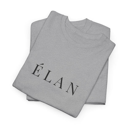 Élan Unisex Heavy Cotton T-Shirt (Brustprint) – Stilvolles Premium-Shirt aus 100 % Baumwolle für zeitlosen Look und Komfort