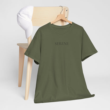 SERENE T-Shirt (Brustprint) – Unisex Heavy Cotton Tee | Nachhaltige Streetwear aus 100% Baumwolle