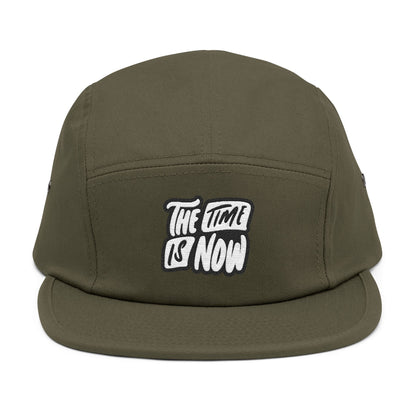 The Time is Now – 5-Panel Cap mit Stickerei