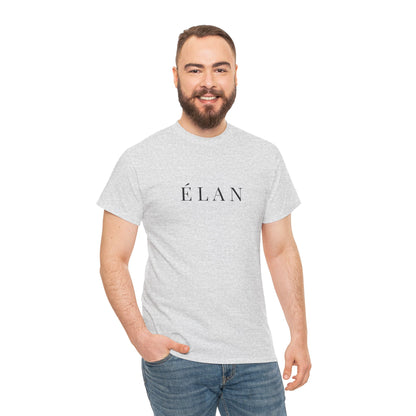 Élan Unisex Heavy Cotton T-Shirt (Brustprint) – Stilvolles Premium-Shirt aus 100 % Baumwolle für zeitlosen Look und Komfort
