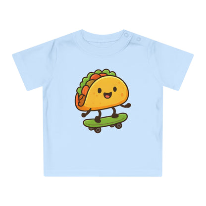 Baby T-Shirt „Taco Skater“ – Lustiges Taco-Motiv auf Skateboard, Bio-Baumwolle, nachhaltige Babybekleidung für kleine Trendsetter