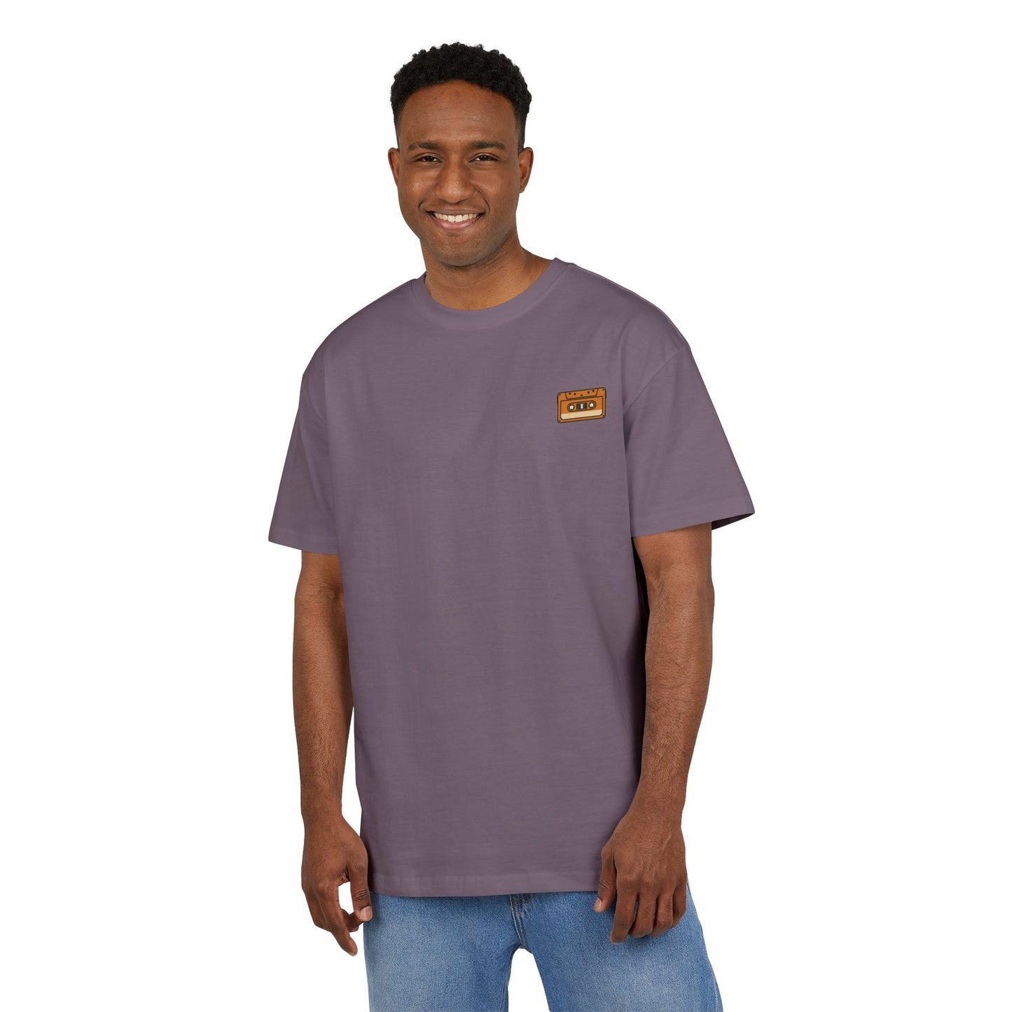 Retro Kassette T-Shirt (Brustprint) – Unisex Shirt mit Tape-Logo vorn & Bandsalat + TV Print hinten | Vintage Musik Design für Nostalgie-Fans