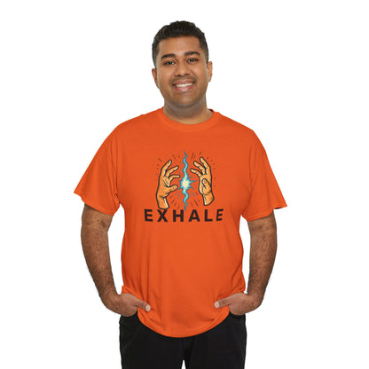 EXHALE T-Shirt (Brustprint) – Unisex Heavy Cotton Tee | Nachhaltige Streetwear mit Statement-Design