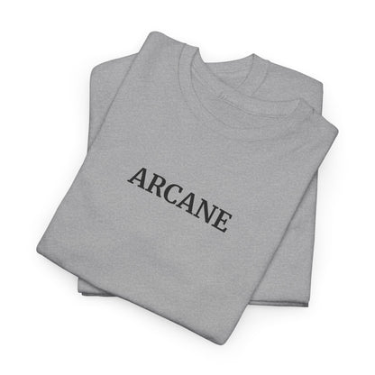 ARCANE T-Shirt (Brustprint) – Unisex Heavy Cotton Tee | Nachhaltige Streetwear aus 100% Baumwolle