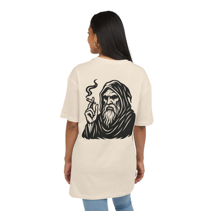 Mystic Wizard T-Shirt (Rückenprint)– Dunkler Magier mit Zigarre Motiv – Gothic Streetwear für Männer & Frauen
