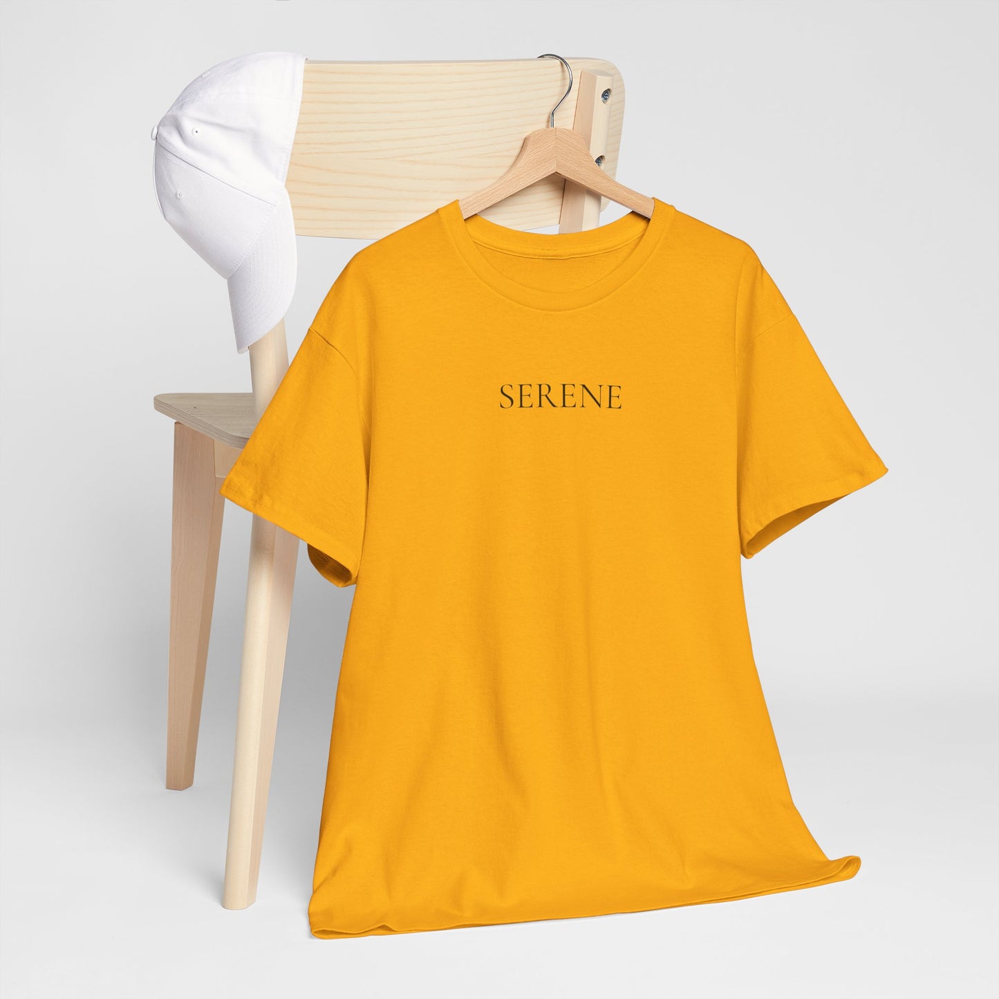 SERENE T-Shirt (Brustprint) – Unisex Heavy Cotton Tee | Nachhaltige Streetwear aus 100% Baumwolle