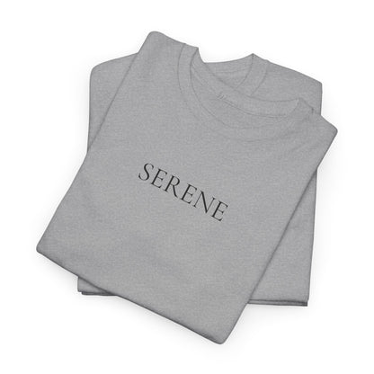 SERENE T-Shirt (Brustprint) – Unisex Heavy Cotton Tee | Nachhaltige Streetwear aus 100% Baumwolle