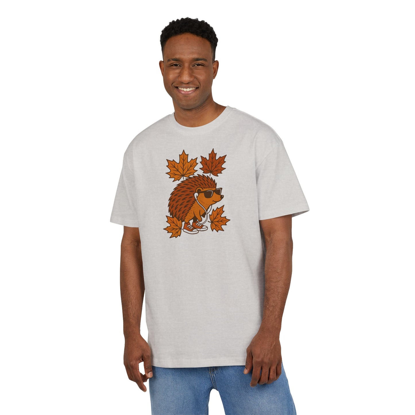 Herbst Igel T-Shirt (Brustprint) – Lustiges Cartoon Design mit Sonnenbrille, Kopfhörern & Ahornblättern