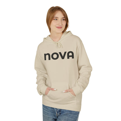 NOVA Hoodie Unisex (Brustprint) – Nachhaltiger Streetwear Kapuzenpullover aus Fleece mit Kängurutasche, Fair & OEKO-TEX zertifiziert