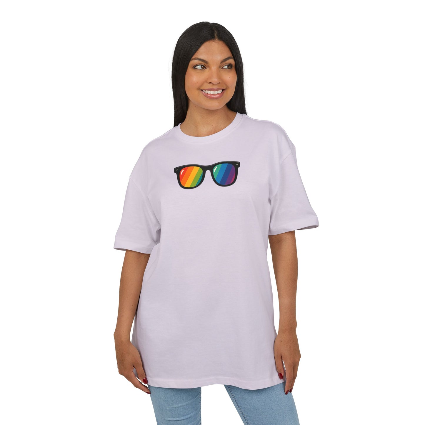 Regenbogen Sonnenbrille T-Shirt (Brustprint) – Buntes Retro Pride Design für Sommer & Festival