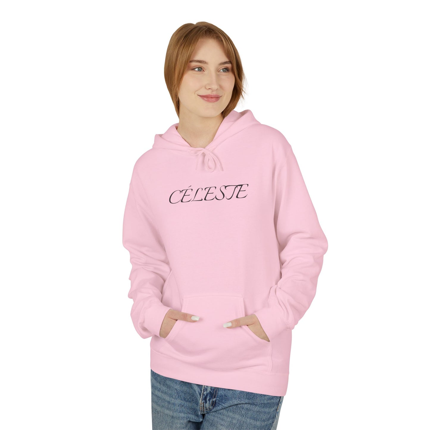 CÉLESTE Hoodie (Brustprint) – Unisex Midweight Softstyle Fleece | Nachhaltige Streetwear mit Komfort & Stil