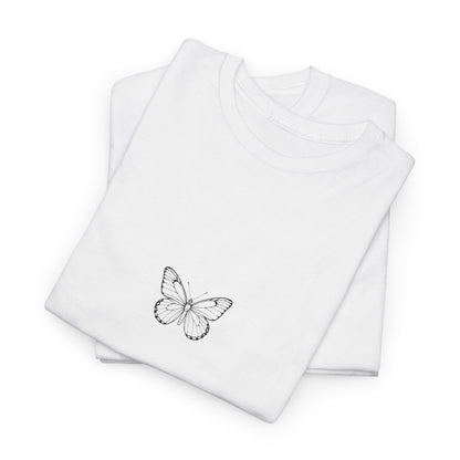 Schmetterling T-Shirt (Brustprint) – Stylisches Linienkunst-Design | Natur & Freiheit | Unisex Baumwolle