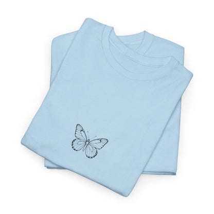 Schmetterling T-Shirt (Brustprint) – Stylisches Linienkunst-Design | Natur & Freiheit | Unisex Baumwolle