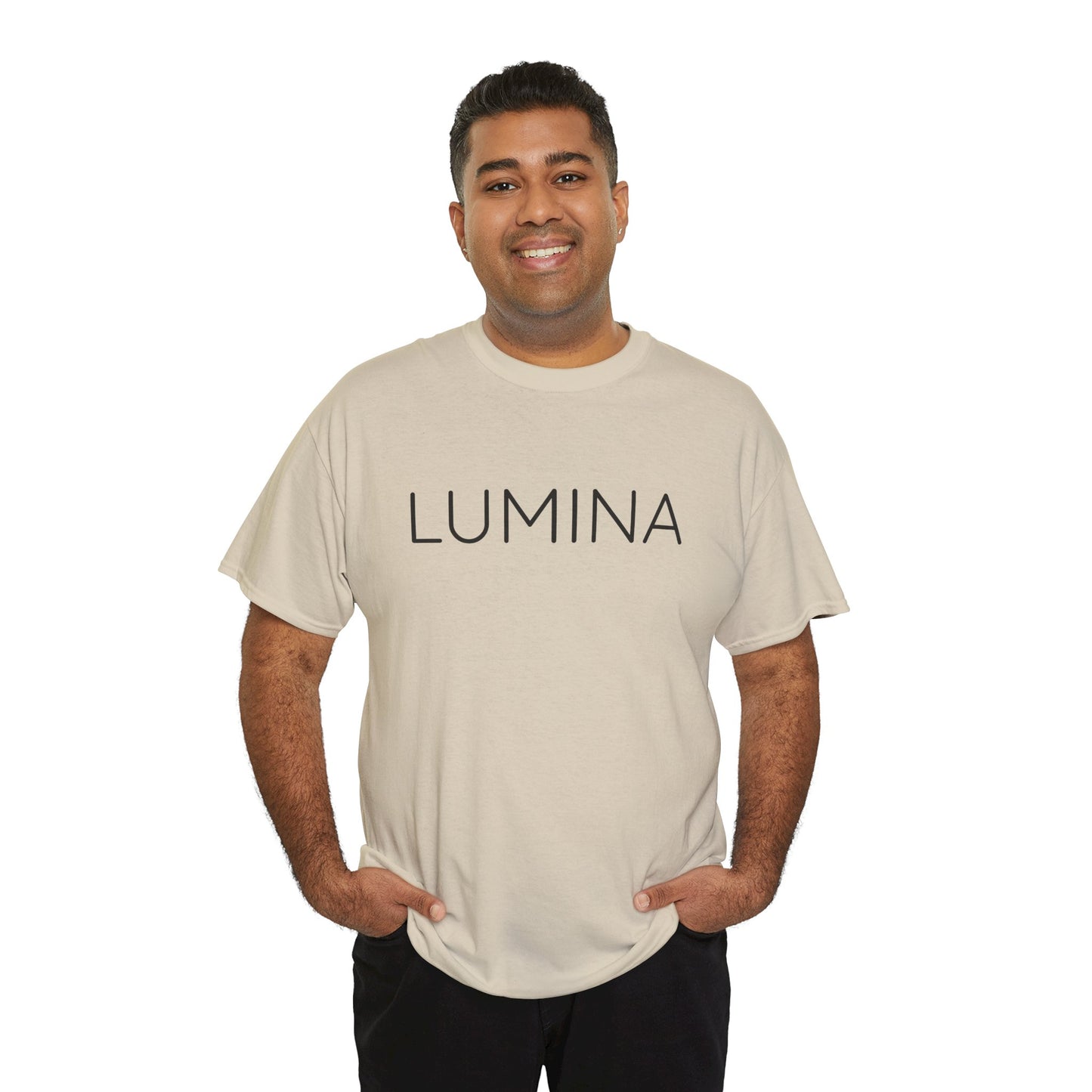 LUMINA T-Shirt Unisex (Brustprint) – Nachhaltiges Heavy Cotton Tee aus 100% Baumwolle, Streetwear Basic & Geschenkidee