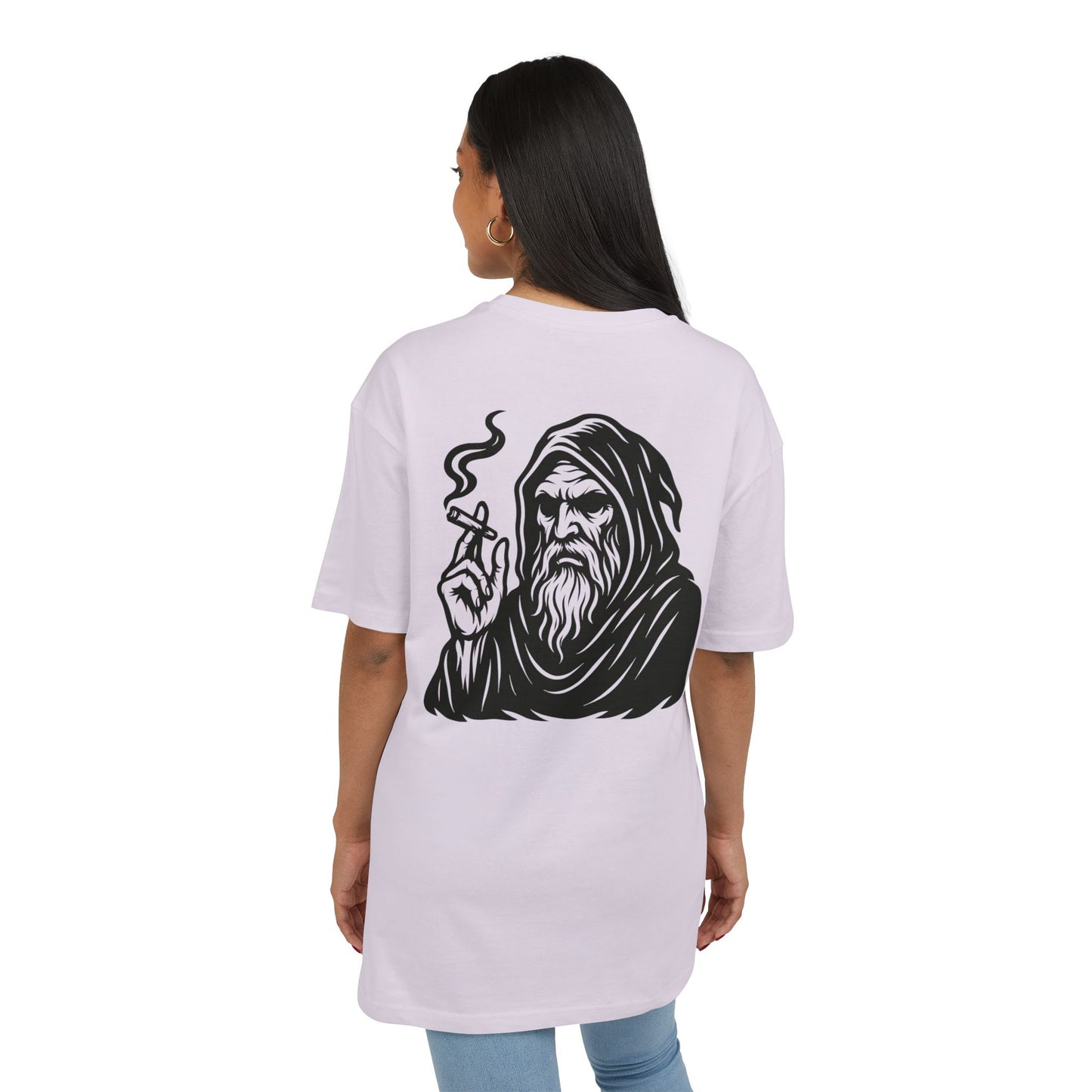 Mystic Wizard T-Shirt (Rückenprint)– Dunkler Magier mit Zigarre Motiv – Gothic Streetwear für Männer & Frauen