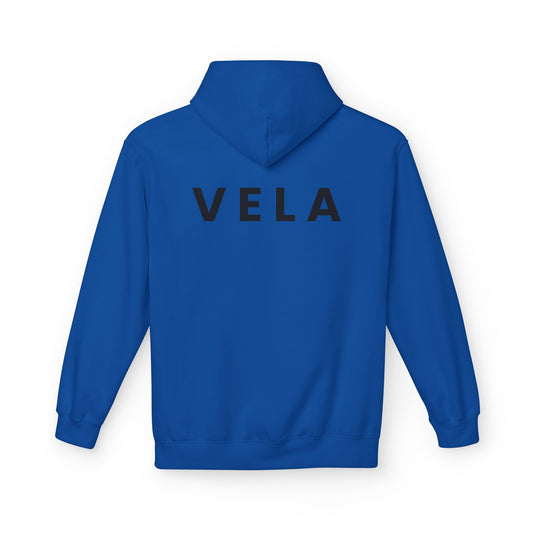 VELA Hoodie (Rückenprint) – Unisex Midweight Softstyle Fleece | Nachhaltige Streetwear mit Komfort & Stil