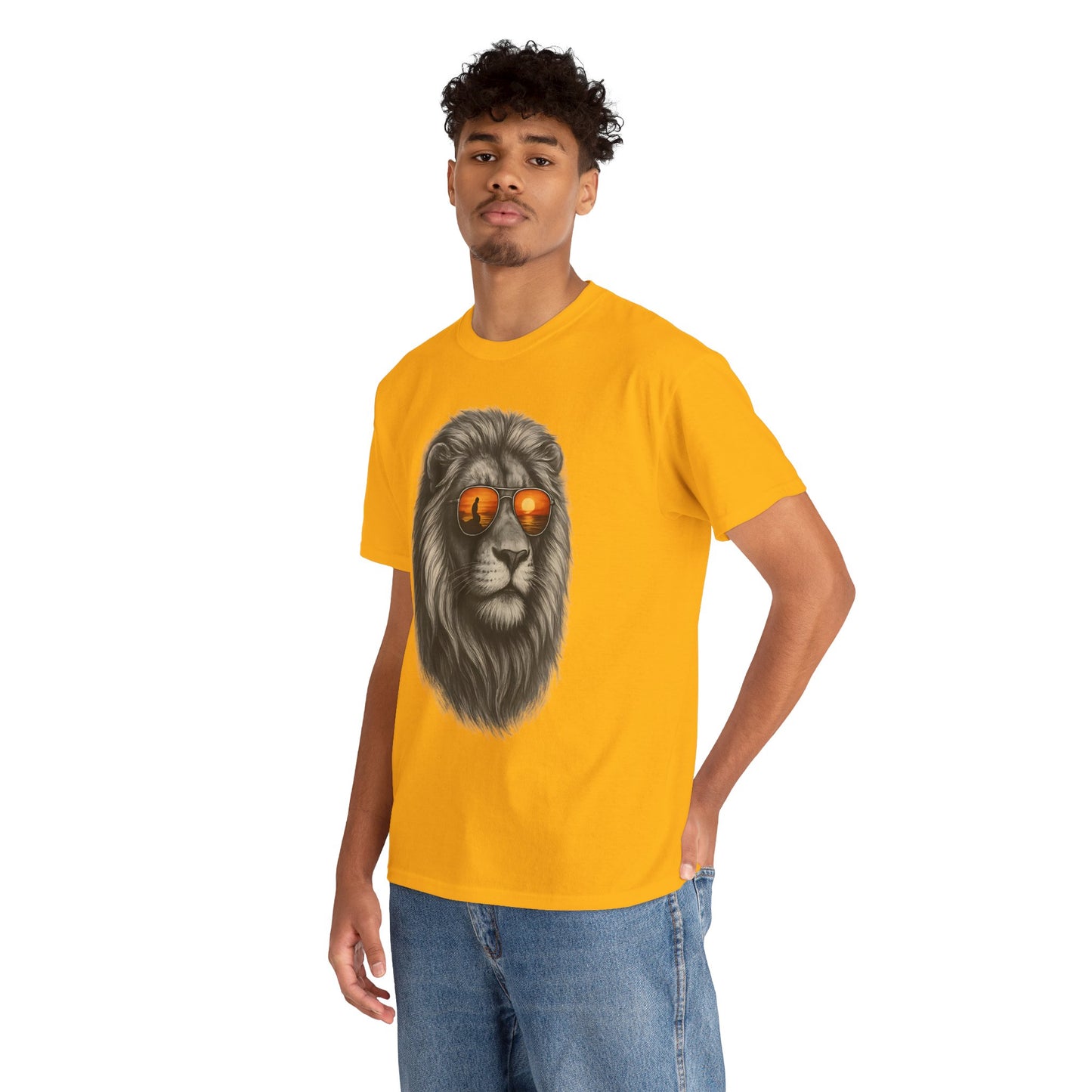 Löwen T-Shirt mit Sonnenbrille & Sonnenuntergang (Brustprint) – Stylisches Tiermotiv für Surfer & Naturfreunde