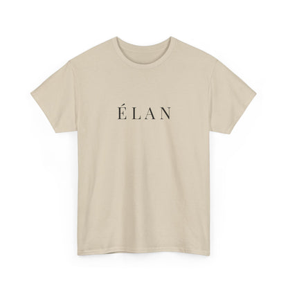 Élan Unisex Heavy Cotton T-Shirt (Brustprint) – Stilvolles Premium-Shirt aus 100 % Baumwolle für zeitlosen Look und Komfort