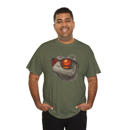 Chamäleon Disco T-Shirt (Brustprint) – Lustiges Tiermotiv mit Sonnenbrille | Retro Club Design für Tierfreunde & Festivalfans