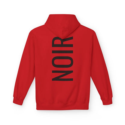 NOIR Hoodie Unisex (Rückenprint) – Nachhaltiger Midweight Fleece Kapuzenpullover mit Kängurutasche, Fair & OEKO-TEX zertifiziert