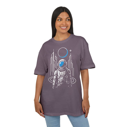 Futuristisches Astronauten T-Shirt (Brustprint) – Space Design mit Sci-Fi Skyline & Planet – Spacewear für Weltraum-Fans