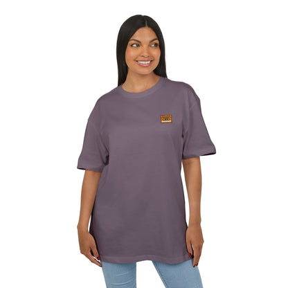 Retro Kassette T-Shirt (Brustprint) – Unisex Shirt mit Tape-Logo vorn & Bandsalat + TV Print hinten | Vintage Musik Design für Nostalgie-Fans