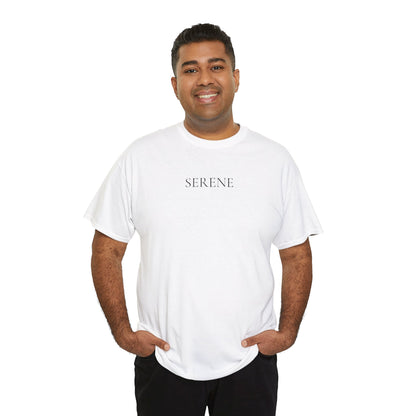 SERENE T-Shirt (Brustprint) – Unisex Heavy Cotton Tee | Nachhaltige Streetwear aus 100% Baumwolle