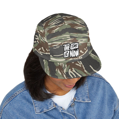 The Time is Now – 5-Panel Cap mit Stickerei