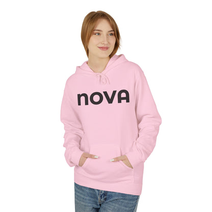 NOVA Hoodie Unisex (Brustprint) – Nachhaltiger Streetwear Kapuzenpullover aus Fleece mit Kängurutasche, Fair & OEKO-TEX zertifiziert