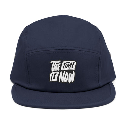The Time is Now – 5-Panel Cap mit Stickerei