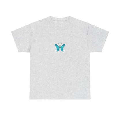 Blauer Schmetterling T-Shirt Unisex (Brustprint) – Farbintensives Butterfly Design | Natur-inspiriertes Shirt aus Baumwolle